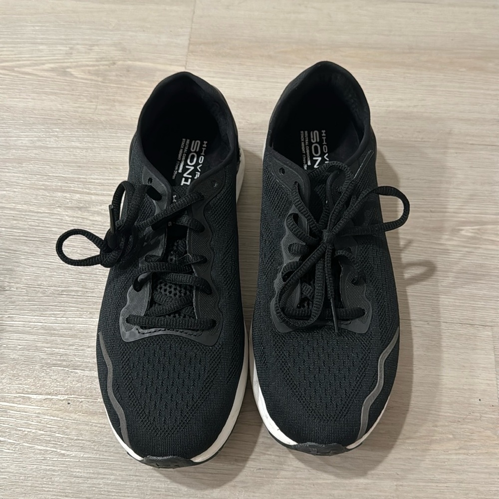 Running shoes